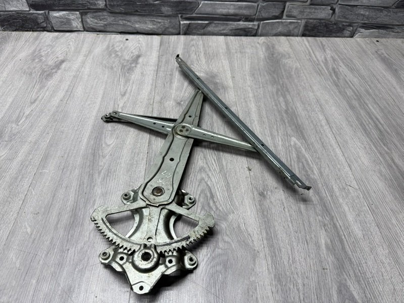 Стеклоподъемник передний, 2000 рублей, Москва