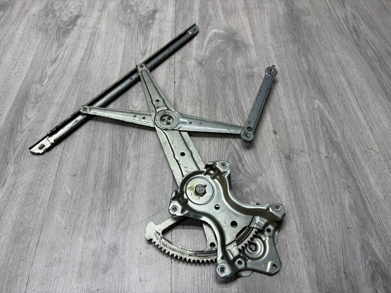 Стеклоподъемник передний, 2000 рублей, Москва