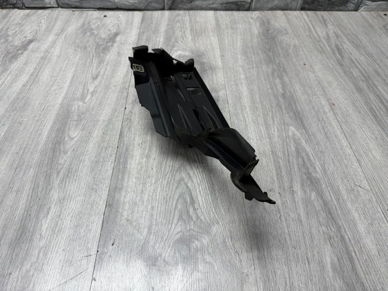 Накладка крыла, 1000 рублей, Москва