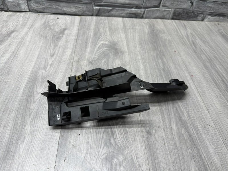 Накладка крыла, 1000 рублей, Москва