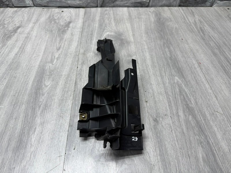 Накладка крыла, 1000 рублей, Москва