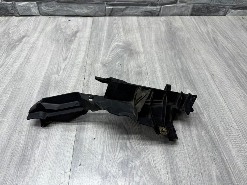 Накладка крыла, 1000 рублей, Москва