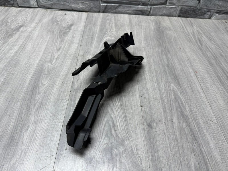 Накладка крыла, 1000 рублей, Москва