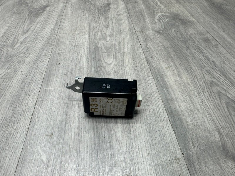 Блок управления центральным замком, 1000 рублей, Москва