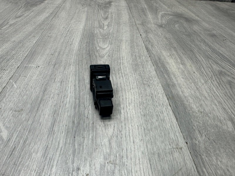 Кнопка обогрева сидений, 1500 рублей, Москва