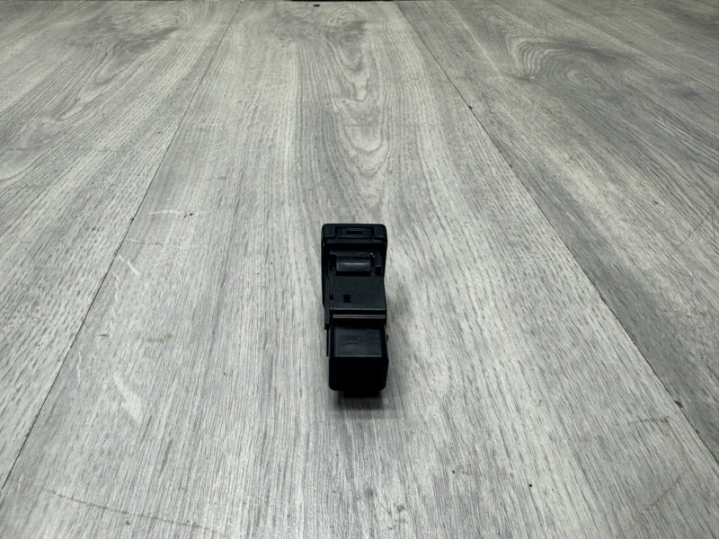 Кнопка обогрева сидений, 3500 рублей, Москва