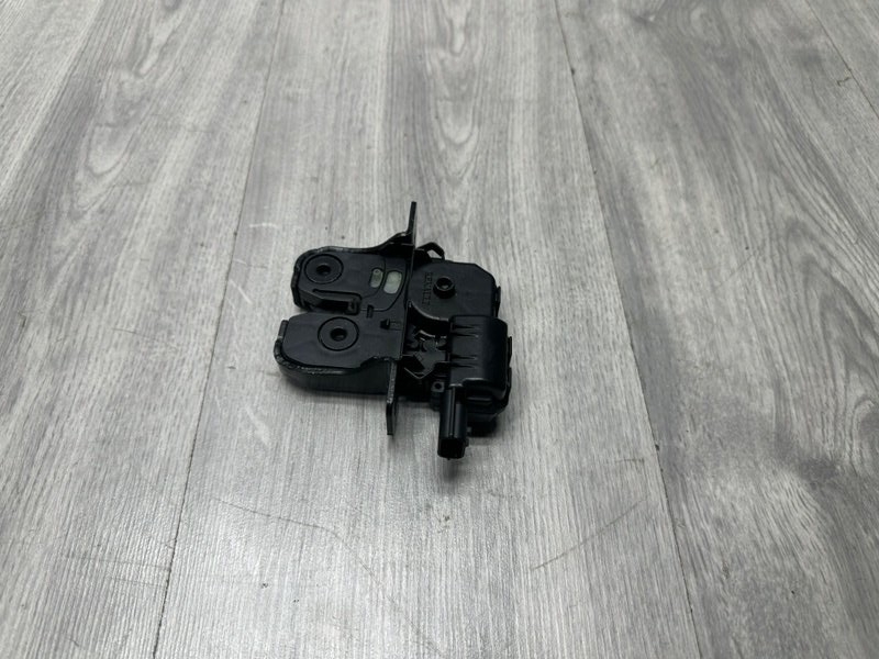 Замок багажника, 1500 рублей, Москва