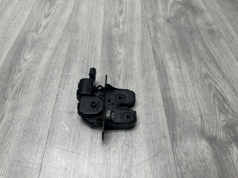 Замок багажника, 1500 рублей, Москва