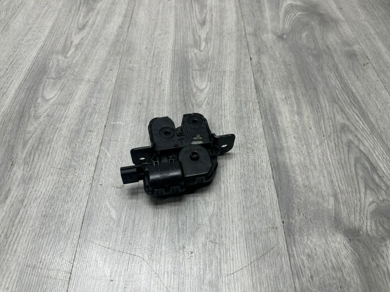 Замок багажника, 1500 рублей, Москва