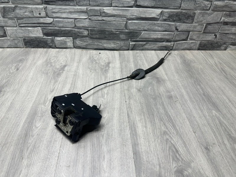 Замок двери передней правой, 2500 рублей, Москва