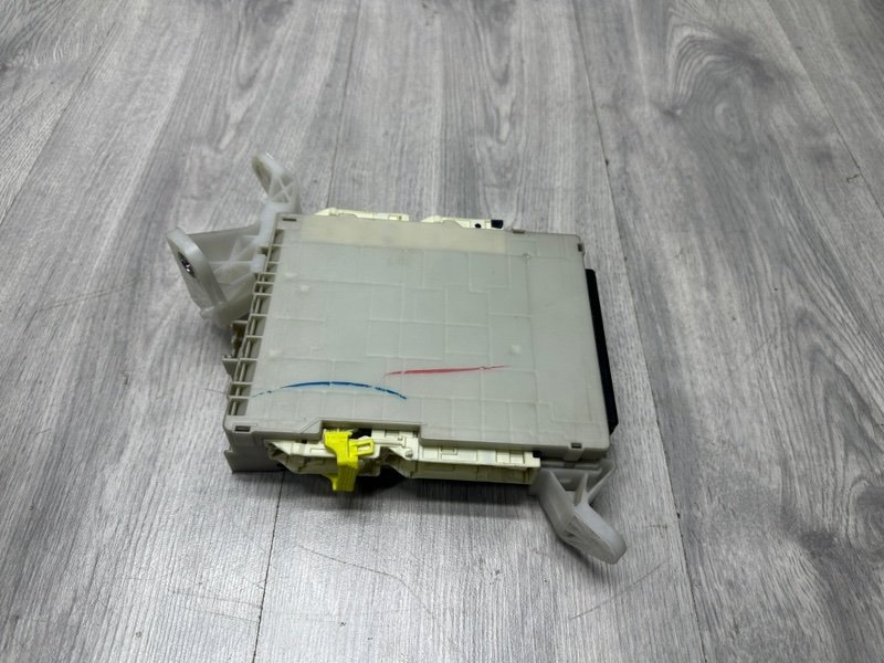 Блок предохранителей салонный, 2500 рублей, Москва