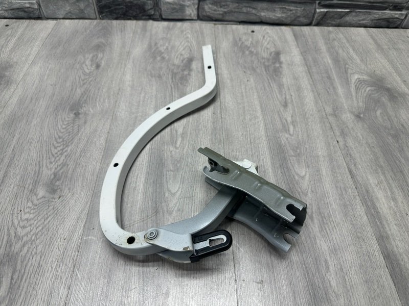 Петля крышки багажника, 4000 рублей, Москва