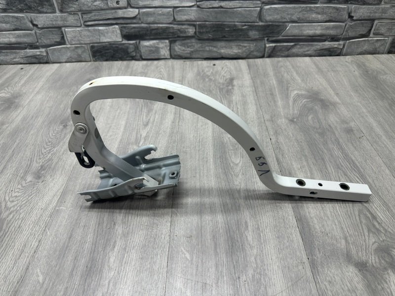 Петля крышки багажника, 4000 рублей, Москва