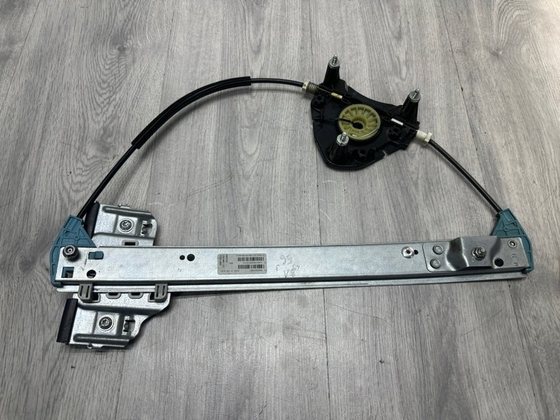 Стеклоподъемник задний, 1500 рублей, Москва