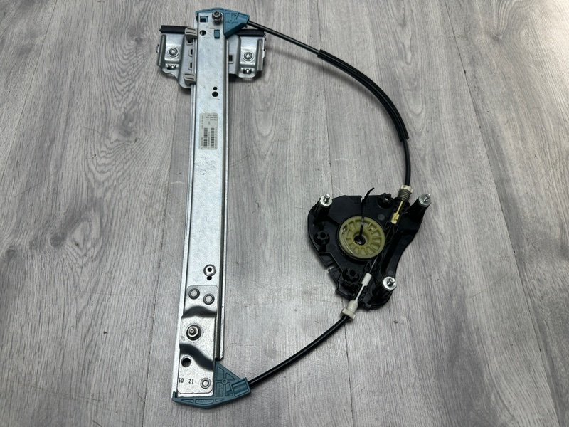 Стеклоподъемник задний, 1500 рублей, Москва