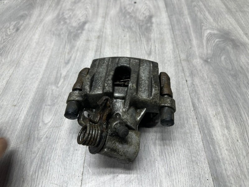 Суппорт тормозной задний правый, 3500 рублей, Москва