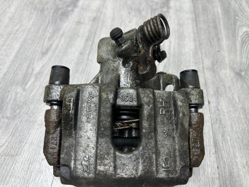 Суппорт тормозной задний правый, 3500 рублей, Москва