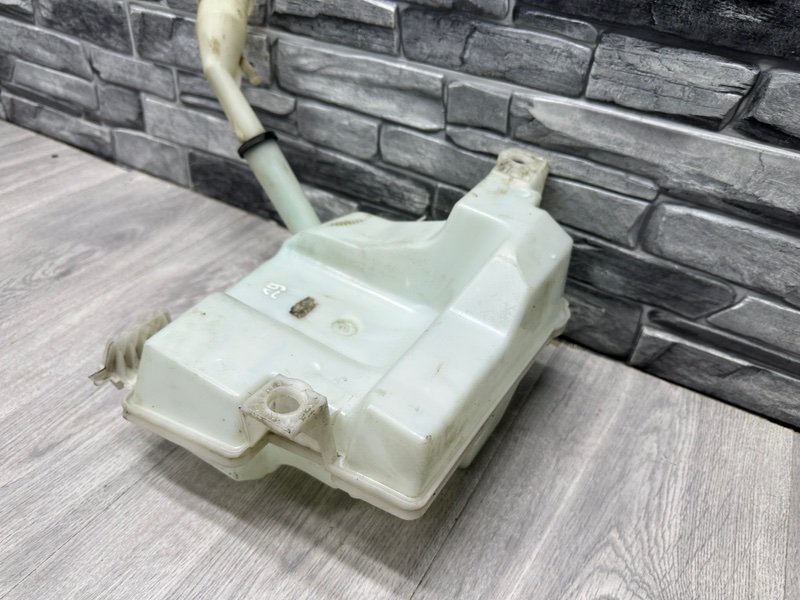 Бачок омывателя лобового стекла, 1900 рублей, Москва