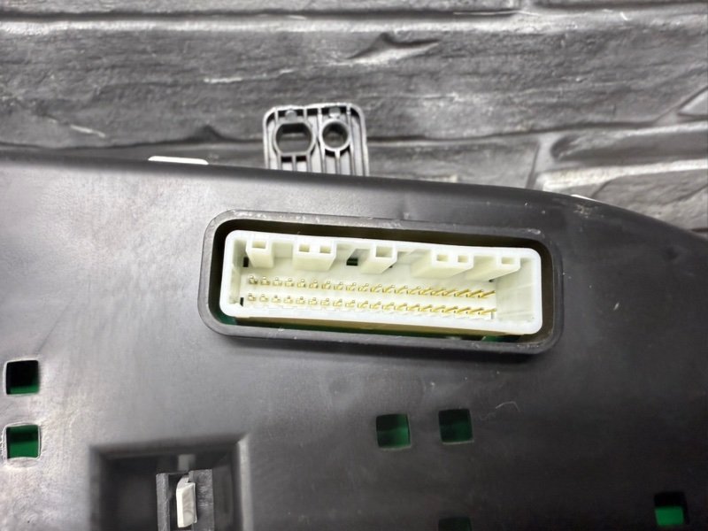 Панель приборов, 3000 рублей, Москва