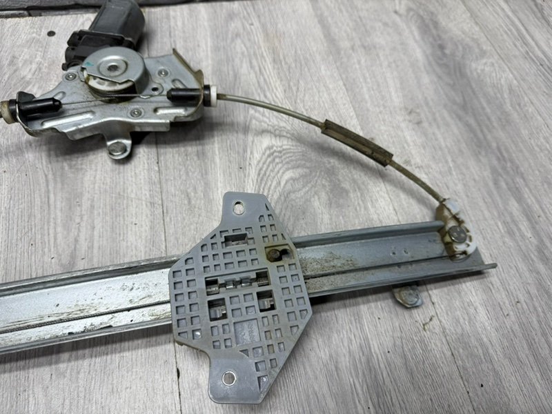 Стеклоподъемник передний, 1000 рублей, Москва