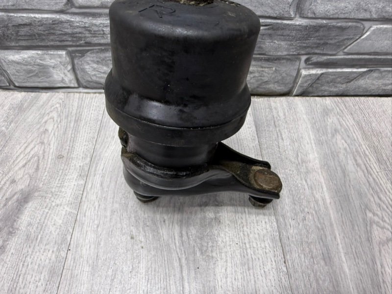 Опора двигателя, 3000 рублей, Москва