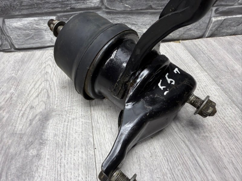 Опора двигателя, 3000 рублей, Москва