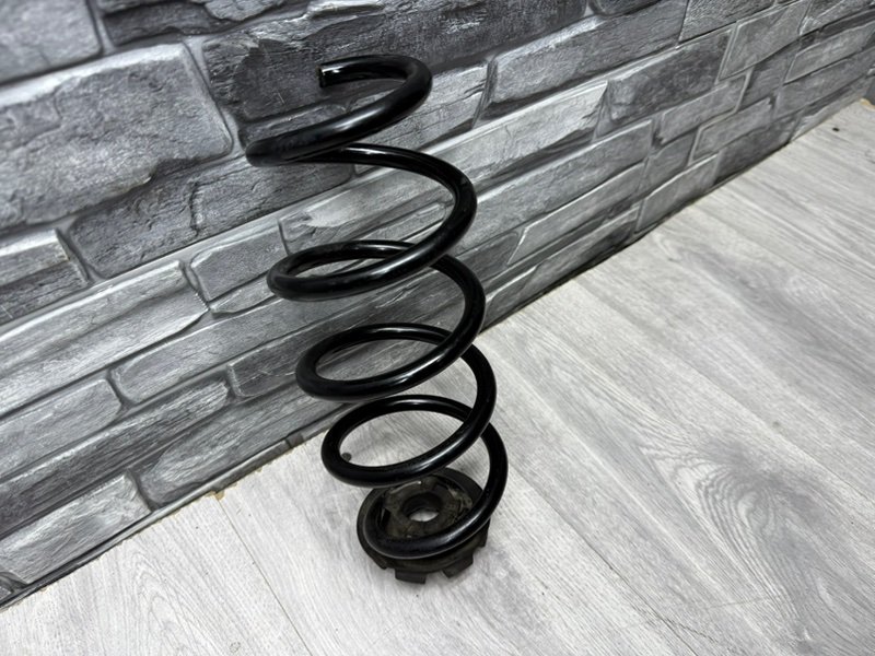 Пружина задняя, 750 рублей, Москва