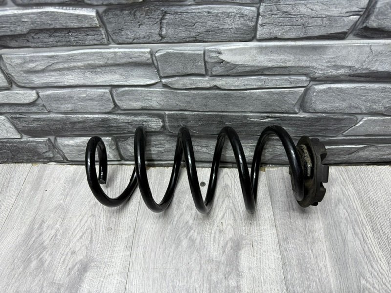 Пружина задняя, 750 рублей, Москва