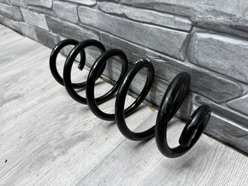 Пружина задняя, 700 рублей, Москва