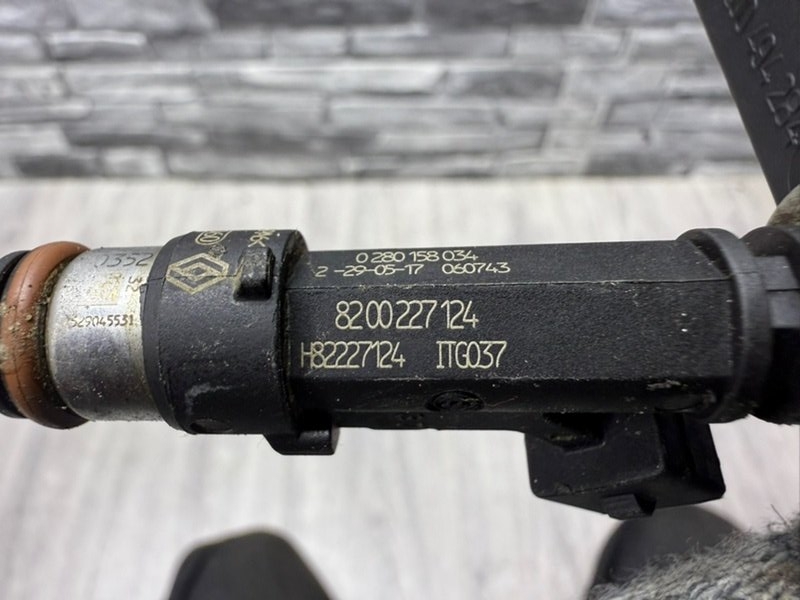 Топливная рейка, 2500 рублей, Москва