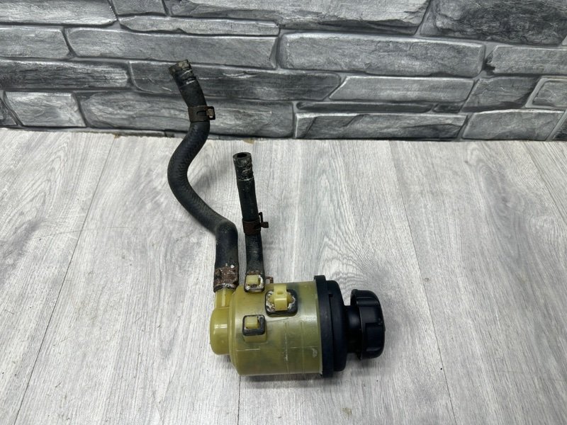 Бачок гидроусилителя руля, 1000 рублей, Москва