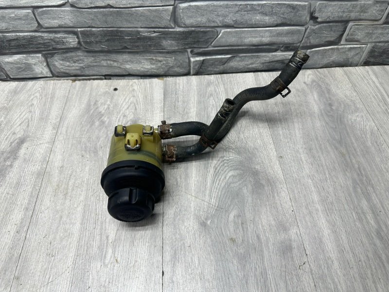 Бачок гидроусилителя руля, 1000 рублей, Москва