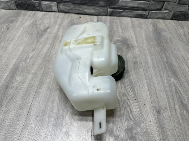 Бачок омывателя лобового стекла, 950 рублей, Москва