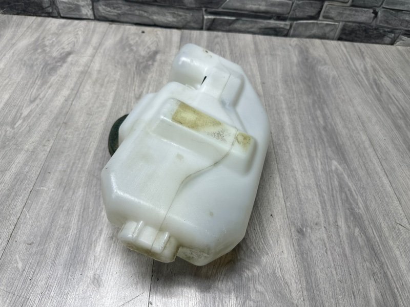 Бачок омывателя лобового стекла, 950 рублей, Москва