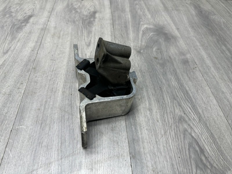 Опора двигателя, 3000 рублей, Москва