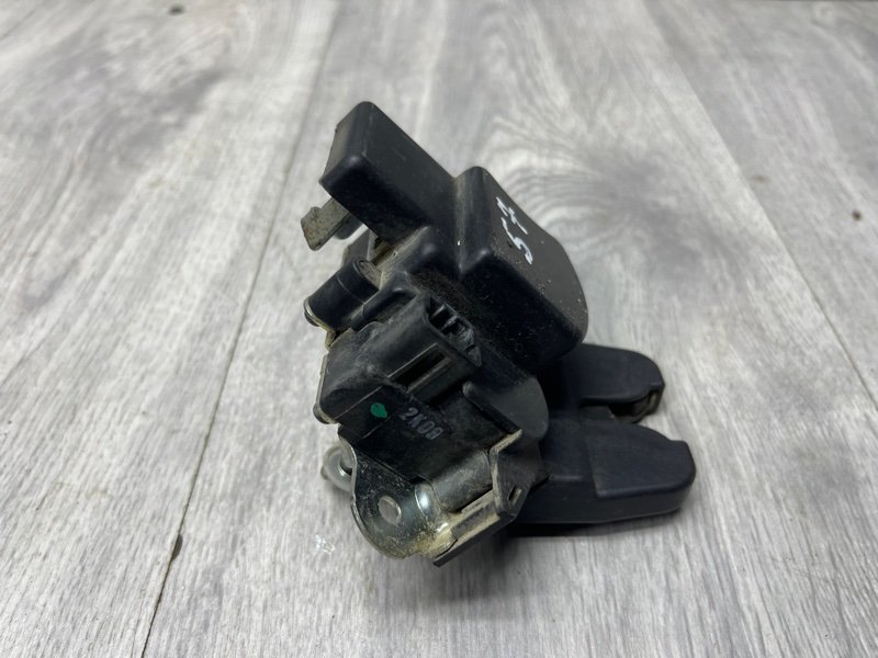 Замок багажника, 2500 рублей, Москва