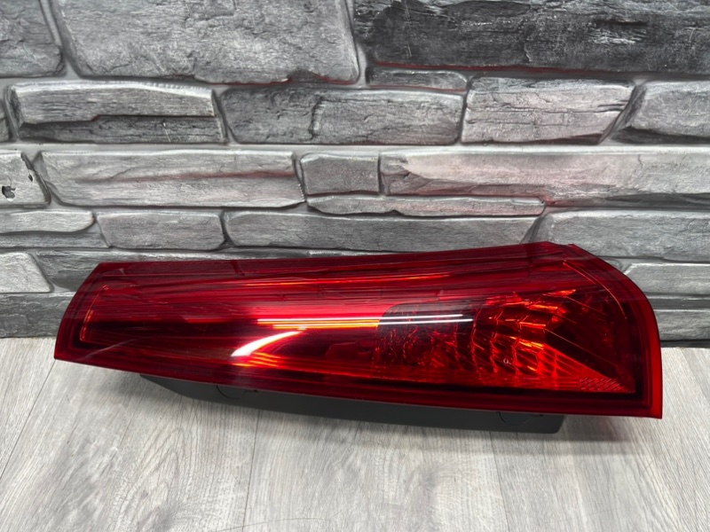 Фонарь задний правый, 1500 рублей, Москва