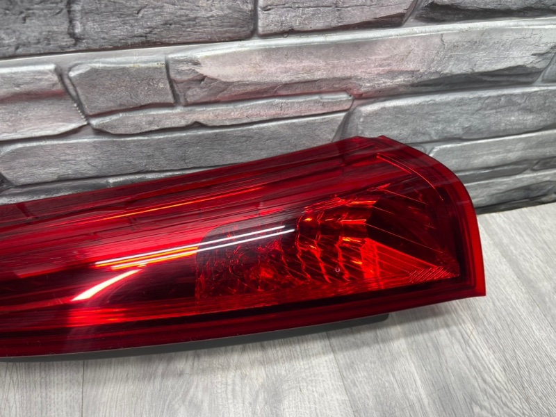 Фонарь задний правый, 1500 рублей, Москва