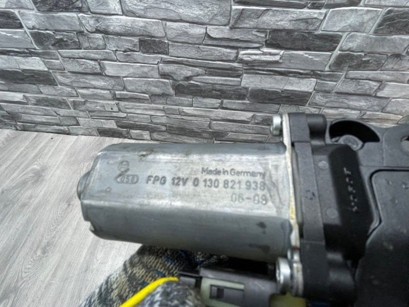 Моторчик стеклоподъемника, 1000 рублей, Москва