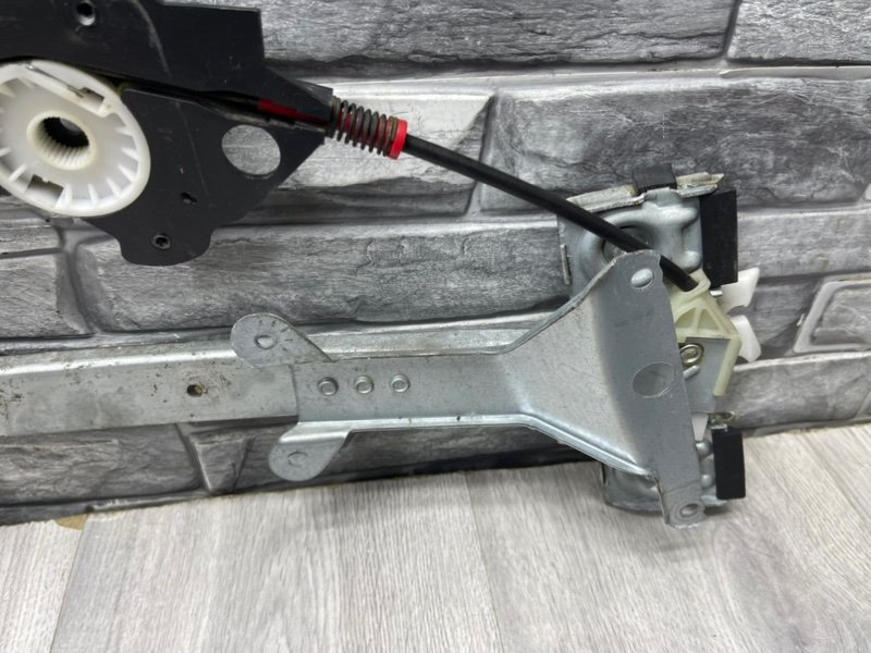 Стеклоподъемник передний, 1000 рублей, Москва