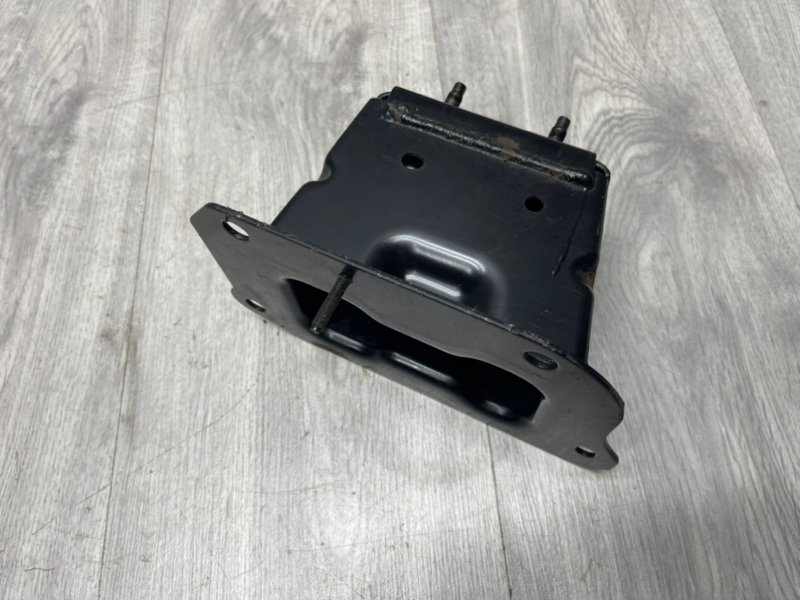 Кронштейн усилителя бампера, 1000 рублей, Москва