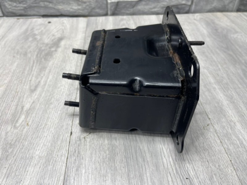 Кронштейн усилителя бампера, 1000 рублей, Москва