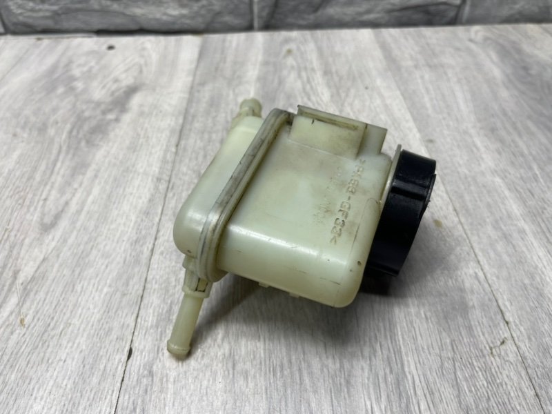 Бачок гидроусилителя руля, 1000 рублей, Москва