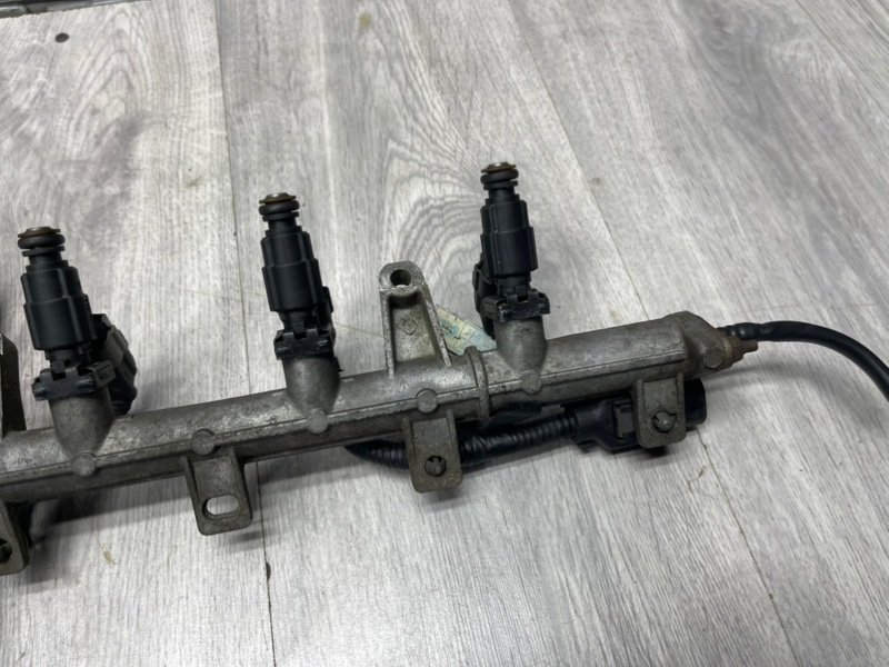 Топливная рейка, 2500 рублей, Москва