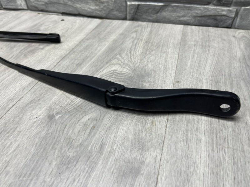 Поводок стеклоочистителя передний, 500 рублей, Москва