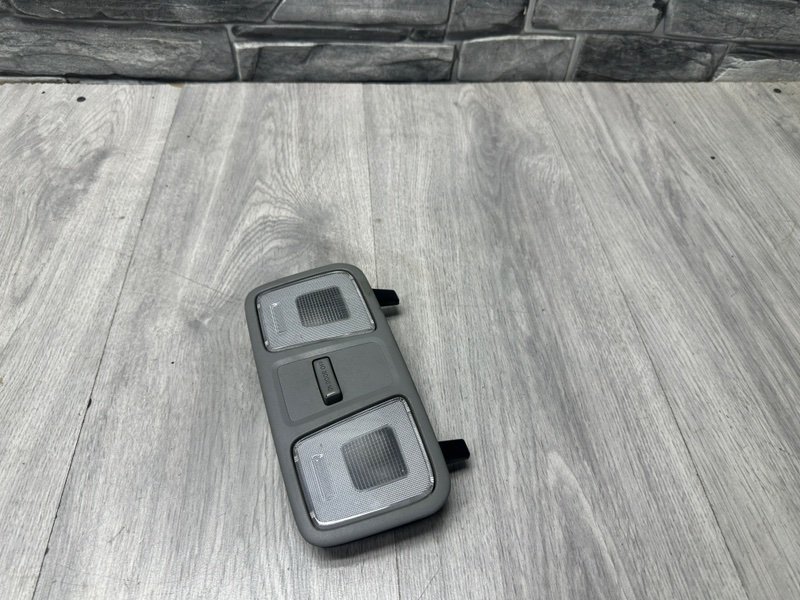 Плафон салонный, 1000 рублей, Москва