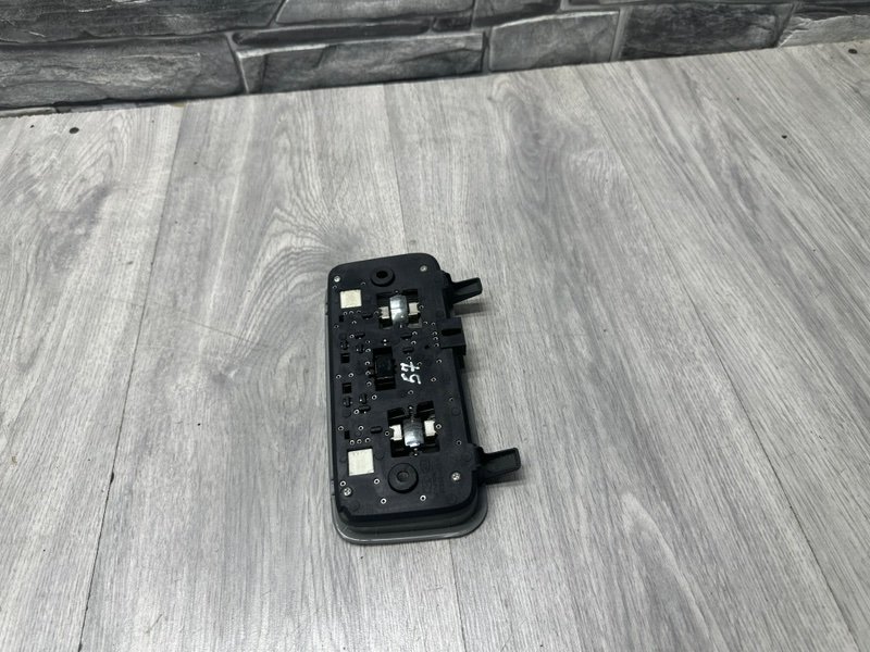 Плафон салонный, 1000 рублей, Москва