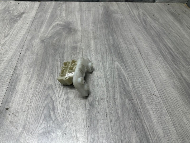 Блок предохранителей, 500 рублей, Москва