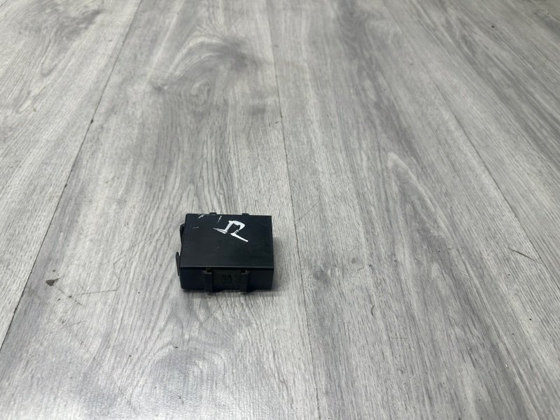 Блок электронный, 1000 рублей, Москва