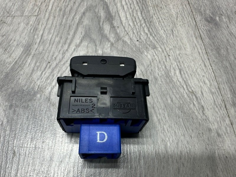 Кнопка, 1000 рублей, Москва